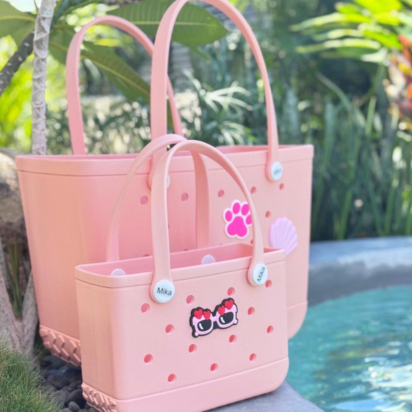 תיק הענק של מיקה