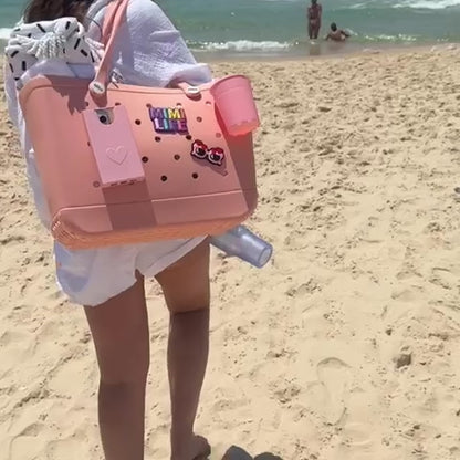 תיק הענק של מיקה